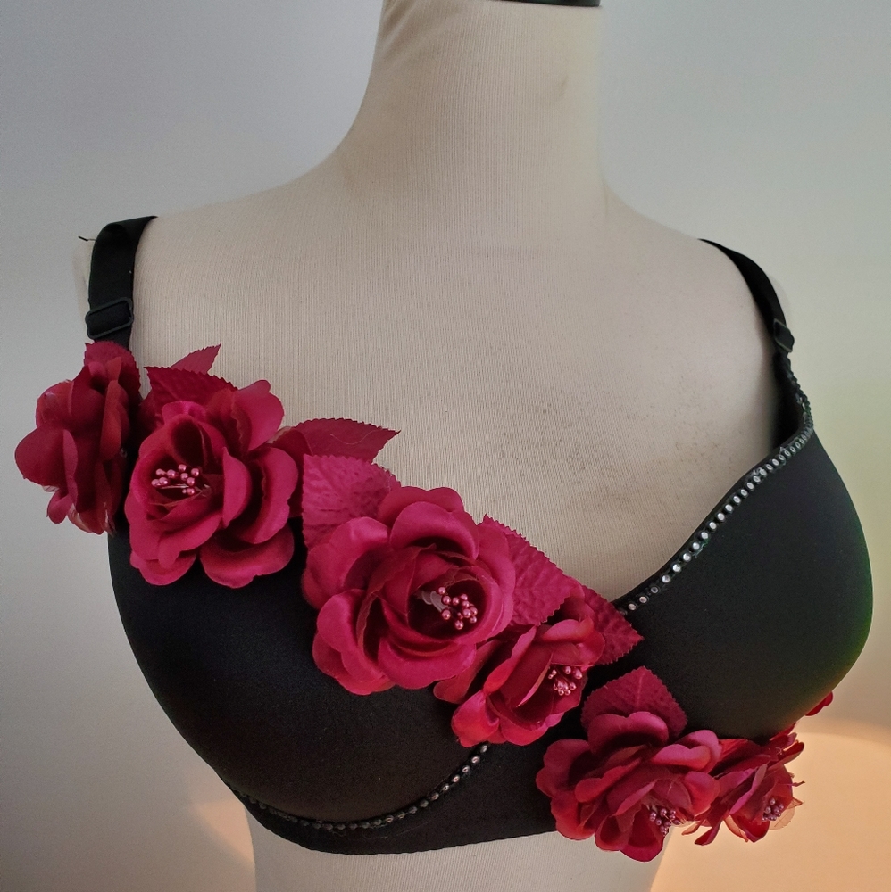 Beautiful Rave Bra new! 40D - Picture 2 of 2
